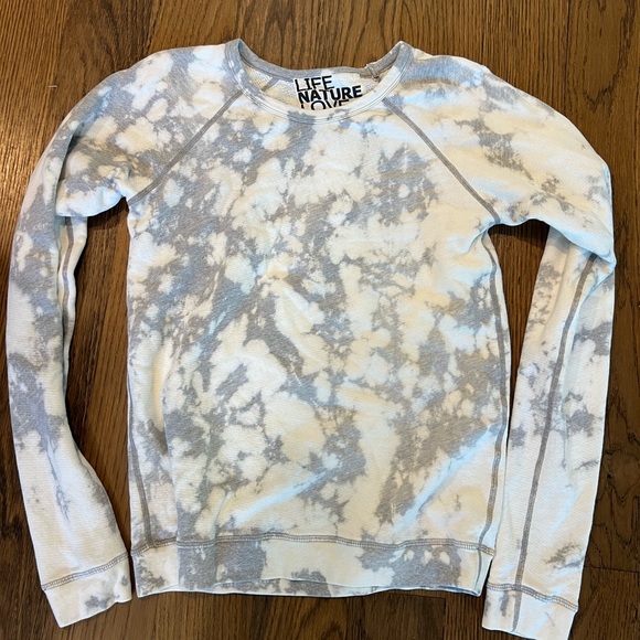 Free City Swearshirt - Picture 1 of 3